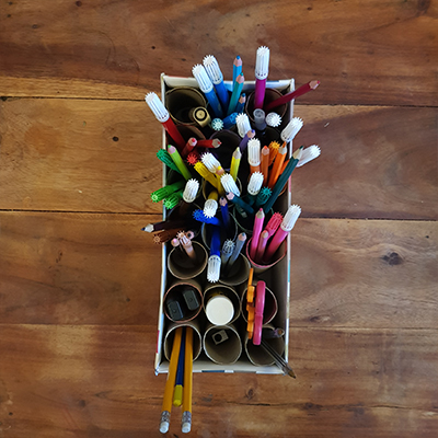 création d'une boite de rangement crayon et feutre