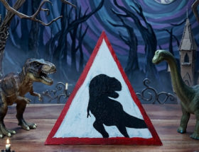 DIY création panneau attention dinosaure