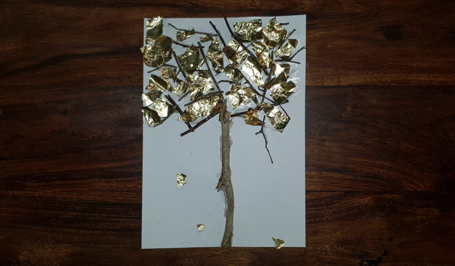 arbre feuilles dorées collage enfant