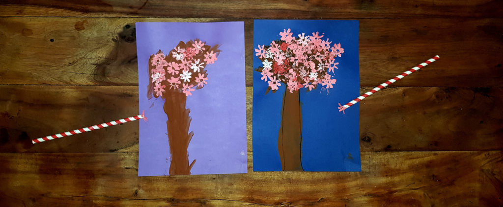 peinture enfant, cerisier japonais, création fleurs avec paille