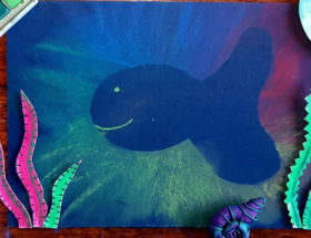 pochoir inversé poisson pastel sec