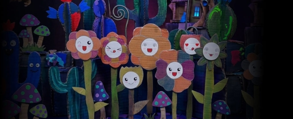 création décoration fleurs kawaii phosphorescentes
